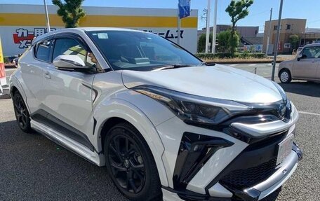 Toyota C-HR I рестайлинг, 2022 год, 1 629 000 рублей, 3 фотография