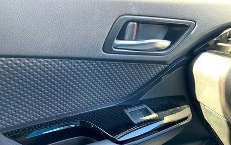 Toyota C-HR I рестайлинг, 2022 год, 1 629 000 рублей, 14 фотография