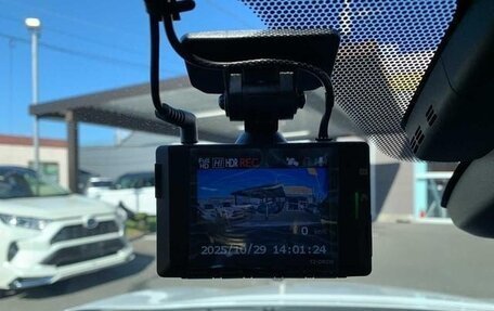 Toyota C-HR I рестайлинг, 2022 год, 1 629 000 рублей, 35 фотография