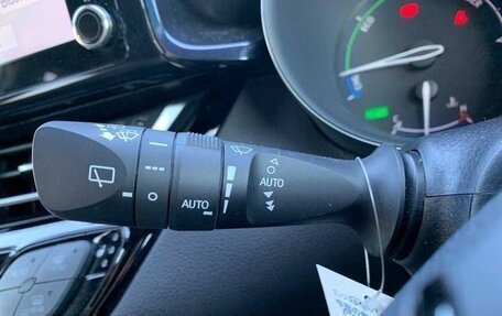 Toyota C-HR I рестайлинг, 2022 год, 1 629 000 рублей, 26 фотография