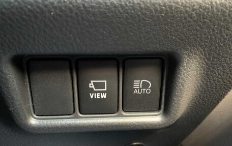 Toyota C-HR I рестайлинг, 2022 год, 1 629 000 рублей, 34 фотография