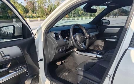 Mercedes-Benz GLB, 2022 год, 2 290 000 рублей, 5 фотография