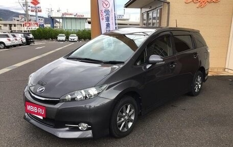 Toyota Wish II, 2013 год, 1 258 000 рублей, 2 фотография
