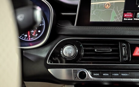 Genesis G70 I, 2018 год, 2 660 000 рублей, 15 фотография