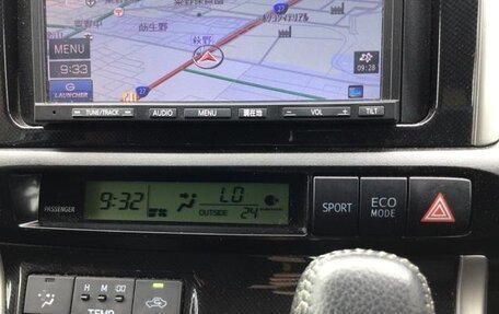 Toyota Wish II, 2013 год, 1 258 000 рублей, 22 фотография