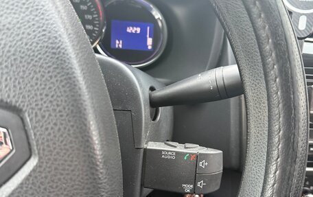 Renault Logan II, 2015 год, 700 000 рублей, 23 фотография