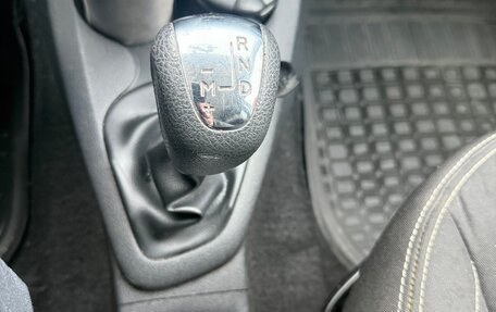 Renault Logan II, 2015 год, 700 000 рублей, 24 фотография