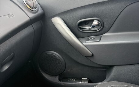 Renault Logan II, 2015 год, 700 000 рублей, 27 фотография