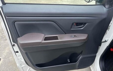Toyota Tank I, 2017 год, 829 000 рублей, 12 фотография
