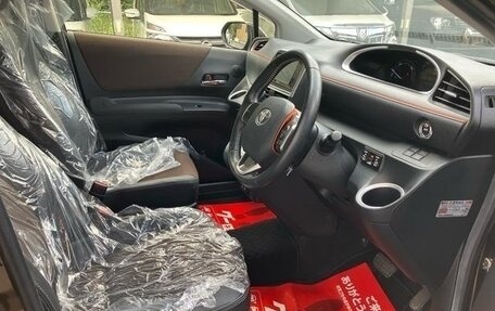 Toyota Sienta II, 2022 год, 1 213 000 рублей, 8 фотография