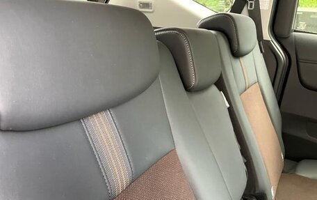 Toyota Sienta II, 2022 год, 1 213 000 рублей, 29 фотография