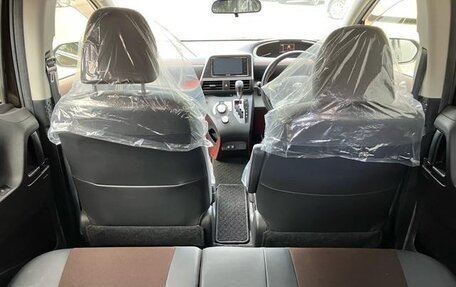 Toyota Sienta II, 2022 год, 1 213 000 рублей, 40 фотография