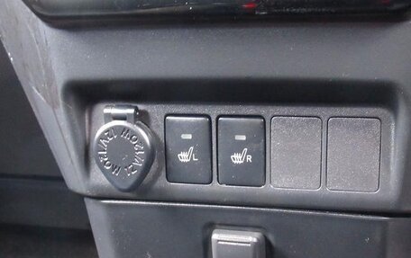 Toyota Roomy I, 2022 год, 1 165 000 рублей, 13 фотография