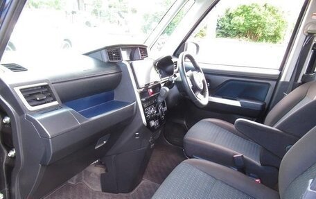 Toyota Roomy I, 2022 год, 1 165 000 рублей, 21 фотография