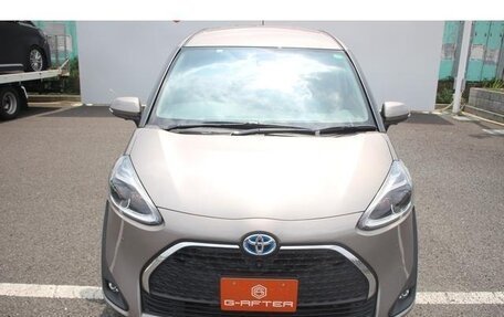 Toyota Sienta II, 2018 год, 1 189 000 рублей, 2 фотография