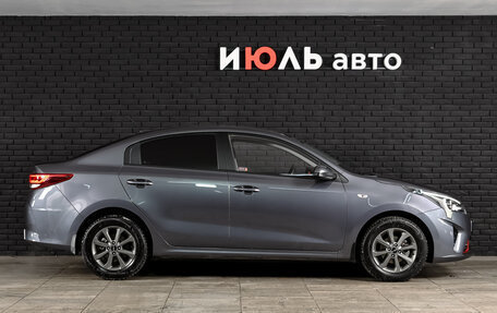KIA Rio IV, 2021 год, 1 780 000 рублей, 9 фотография
