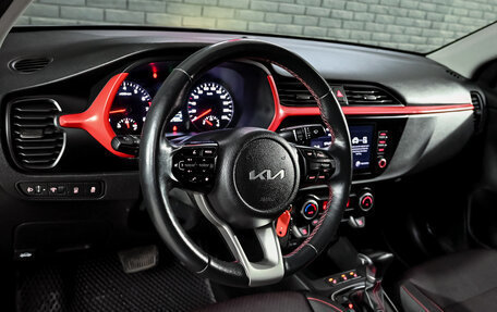 KIA Rio IV, 2021 год, 1 780 000 рублей, 12 фотография