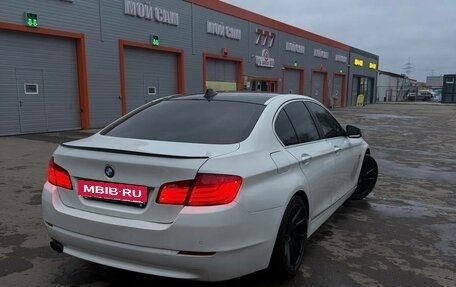 BMW 5 серия, 2011 год, 1 550 000 рублей, 12 фотография