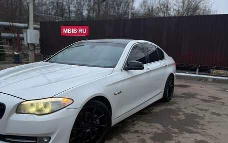 BMW 5 серия, 2011 год, 1 550 000 рублей, 13 фотография