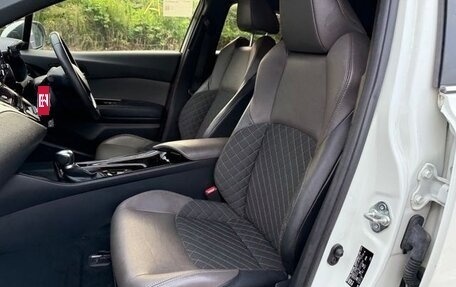 Toyota C-HR I рестайлинг, 2020 год, 1 673 279 рублей, 11 фотография