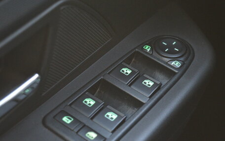 ЛуАЗ Patriot, 2024 год, 1 550 000 рублей, 14 фотография