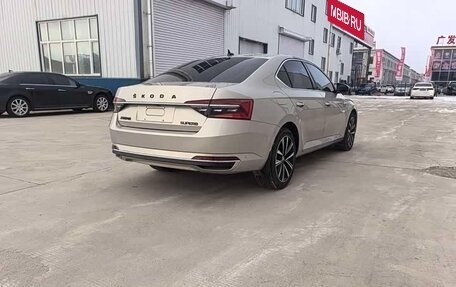 Skoda Superb III рестайлинг, 2023 год, 2 170 000 рублей, 5 фотография