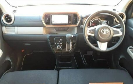 Toyota Passo III, 2023 год, 1 000 000 рублей, 8 фотография