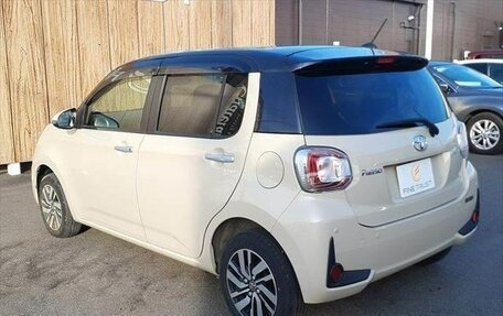 Toyota Passo III, 2023 год, 1 000 000 рублей, 5 фотография