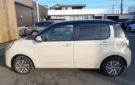 Toyota Passo III, 2023 год, 1 000 000 рублей, 7 фотография