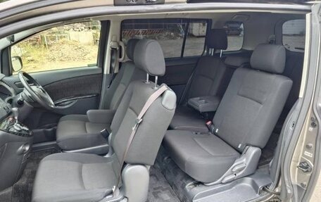 Toyota ISis I, 2017 год, 1 106 000 рублей, 24 фотография