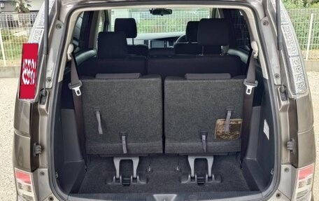 Toyota ISis I, 2017 год, 1 106 000 рублей, 27 фотография