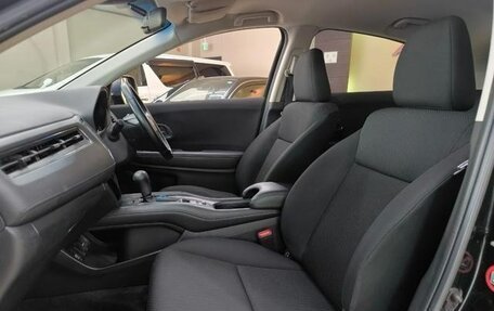 Honda Vezel, 2015 год, 1 326 000 рублей, 24 фотография