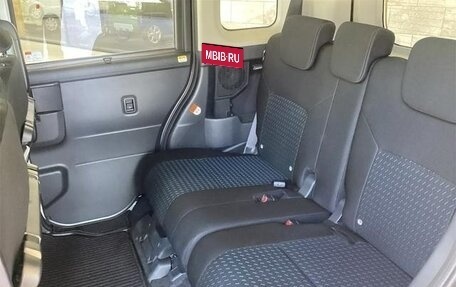 Toyota Roomy I, 2023 год, 962 000 рублей, 27 фотография