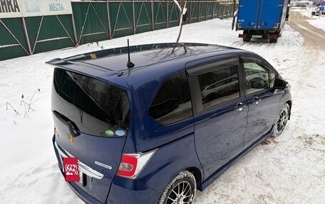 Honda Freed I, 2015 год, 1 490 000 рублей, 5 фотография