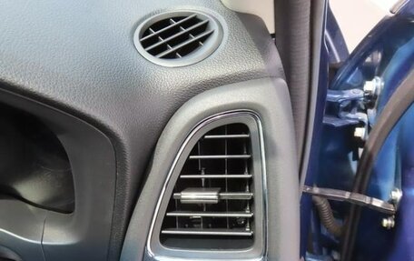 Honda Vezel, 2015 год, 1 409 000 рублей, 18 фотография