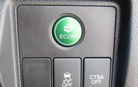 Honda Vezel, 2015 год, 1 409 000 рублей, 20 фотография