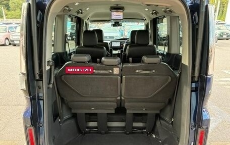 Honda Stepwgn IV, 2017 год, 1 811 000 рублей, 3 фотография