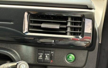 Honda Stepwgn IV, 2017 год, 1 811 000 рублей, 32 фотография