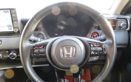 Honda Vezel, 2022 год, 1 860 000 рублей, 12 фотография