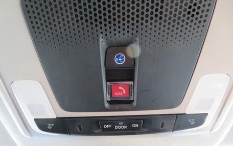 Honda Vezel, 2022 год, 1 860 000 рублей, 27 фотография