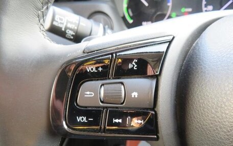 Honda Vezel, 2022 год, 1 860 000 рублей, 21 фотография