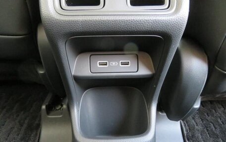 Honda Vezel, 2022 год, 1 860 000 рублей, 34 фотография