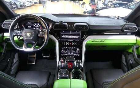 Lamborghini Urus I, 2022 год, 25 985 000 рублей, 4 фотография