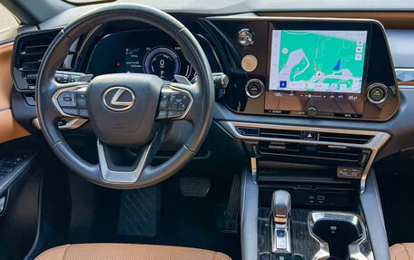 Lexus RX IV рестайлинг, 2024 год, 9 335 000 рублей, 5 фотография