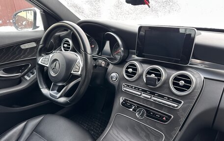 Mercedes-Benz C-Класс, 2017 год, 2 600 000 рублей, 15 фотография