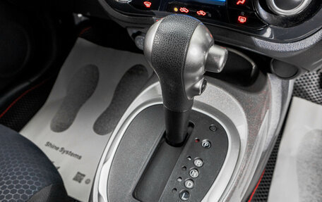 Nissan Juke II, 2011 год, 979 000 рублей, 24 фотография