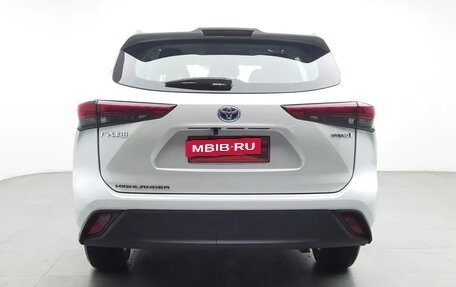 Toyota Highlander, 2024 год, 7 040 000 рублей, 2 фотография