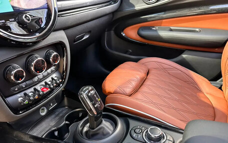 MINI Clubman, 2022 год, 2 910 000 рублей, 6 фотография