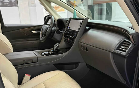 Toyota Alphard, 2024 год, 16 120 000 рублей, 4 фотография