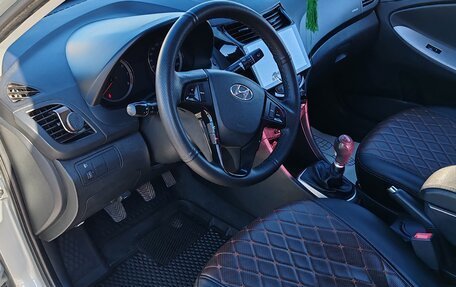 Hyundai Solaris II рестайлинг, 2014 год, 790 000 рублей, 7 фотография